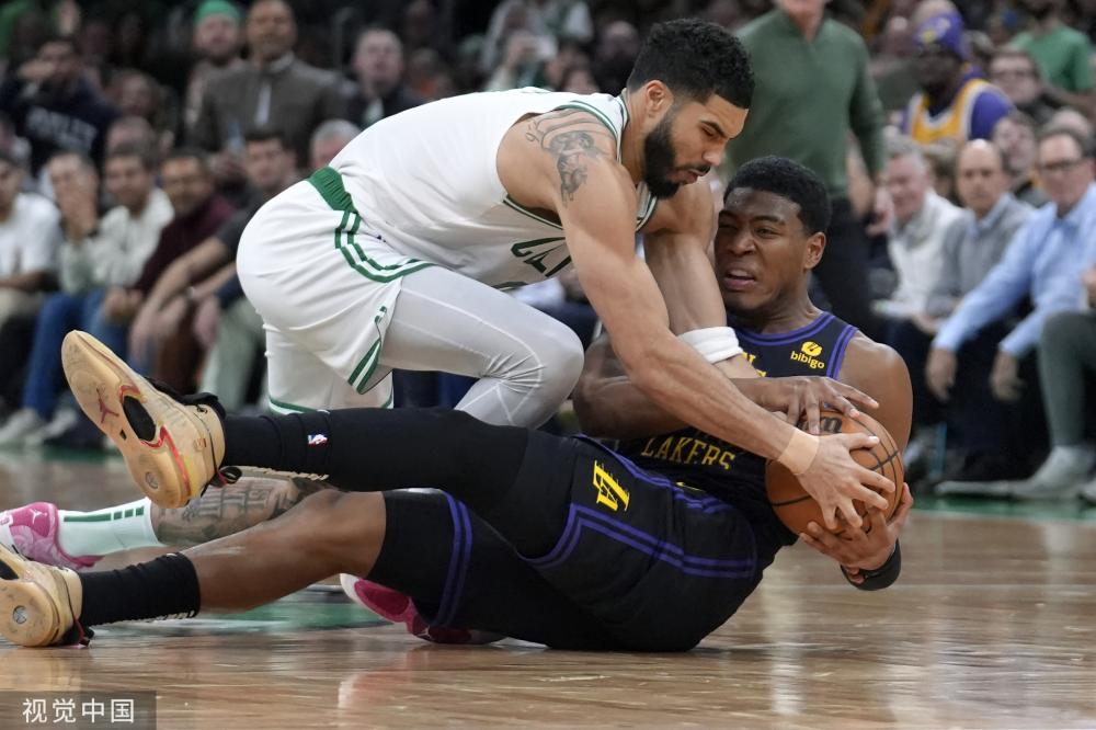 在她的每个 在她的每个