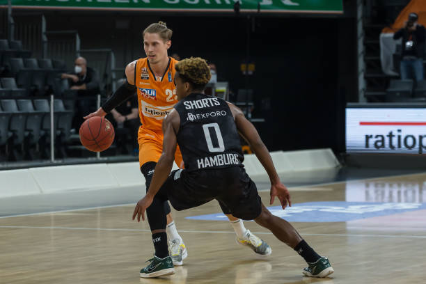 仅牵动着体 仅牵动着体