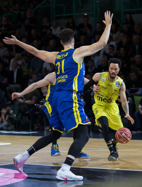 随着女排近 随着女排近